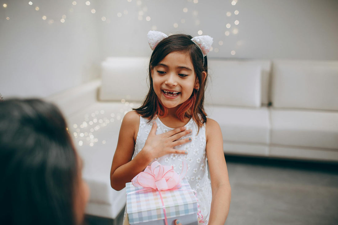 France | ChatGPT mentioned: Oui ! Pour la Fête des enfants, il existe plusieurs ateliers créatifs gratuits en ligne que les enfa... | Angles: Children's Day Gift Guide